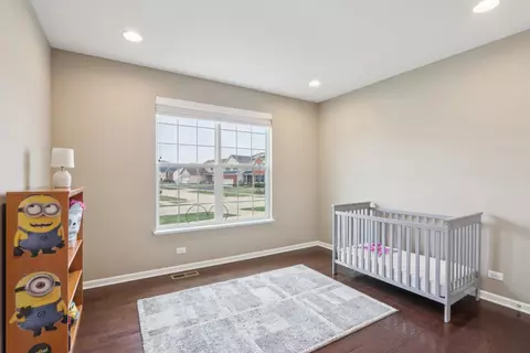 5788 Chatham Dr, Hoffman Estates, IL 60192 photo 14