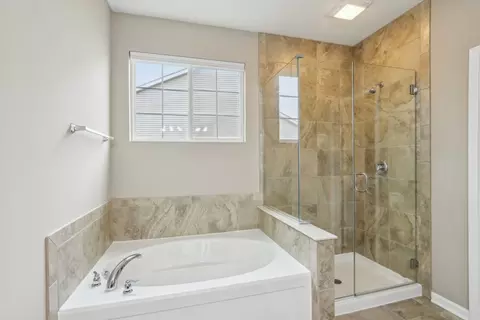 5788 Chatham Dr, Hoffman Estates, IL 60192 photo 12