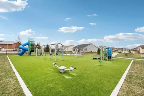 5788 Chatham Dr, Hoffman Estates, IL 60192 photo 26