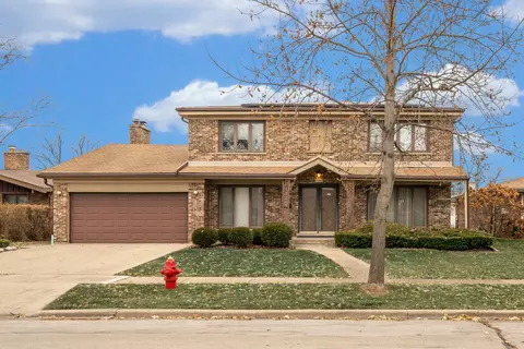 7708 Churchill St, Morton Grove, IL 60053