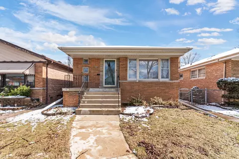 11955 Maple Ave, Blue Island, IL 60406