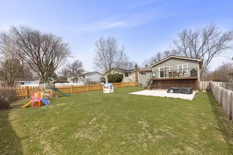 Exterior - 1120 E Lowden Ave, Wheaton, IL 60189 photo 3 of 5
