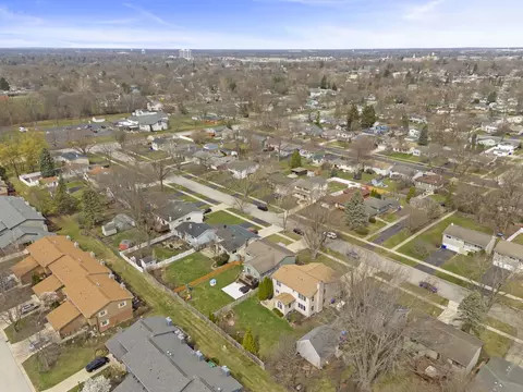 View/Area - 1120 E Lowden Ave, Wheaton, IL 60189 photo 11 of 13
