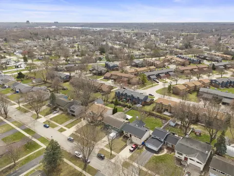 View/Area - 1120 E Lowden Ave, Wheaton, IL 60189 photo 7 of 13