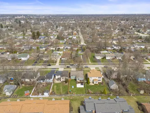 View/Area - 1120 E Lowden Ave, Wheaton, IL 60189 photo 10 of 13