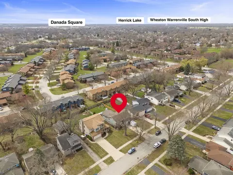 View/Area - 1120 E Lowden Ave, Wheaton, IL 60189 photo 3 of 13