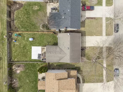 View/Area - 1120 E Lowden Ave, Wheaton, IL 60189 photo 2 of 13