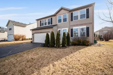 1187 Swan Dr, Elburn, IL 60119