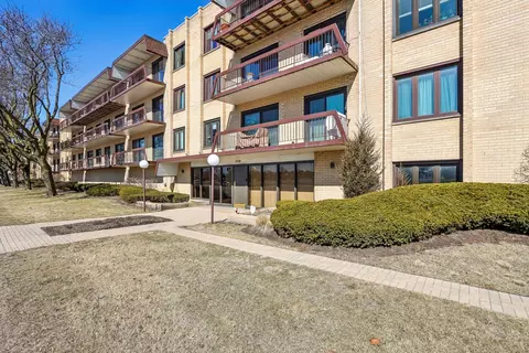 7710 Dempster St #206, Morton Grove, IL 60053