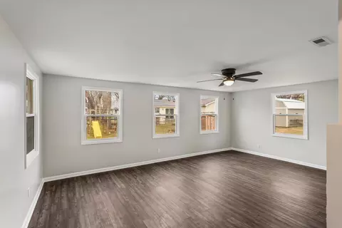 Living - 308 S Williams St, Forrest, IL 61741 photo 5 of 7