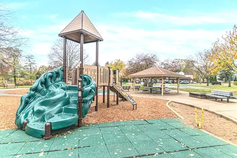 1611 Blackhawk Trl, Wheeling, IL 60090 photo 17