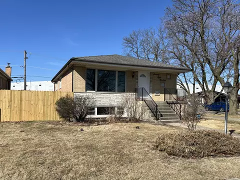 7800 Newland Ave, Burbank, IL 60459