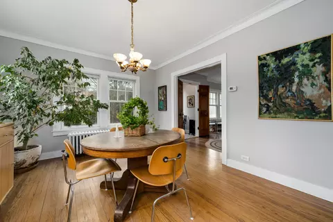 Dining - 2235 Bennett Ave, Evanston, IL 60201 photo 1 of 3
