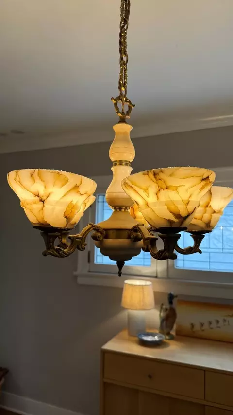 Dining - 2235 Bennett Ave, Evanston, IL 60201 photo 3 of 3