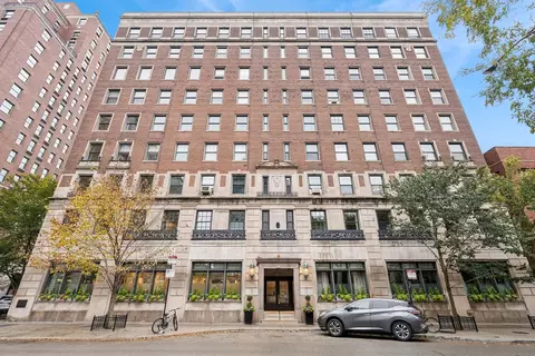 1255 N State Pkwy #3H, Chicago, IL 60610