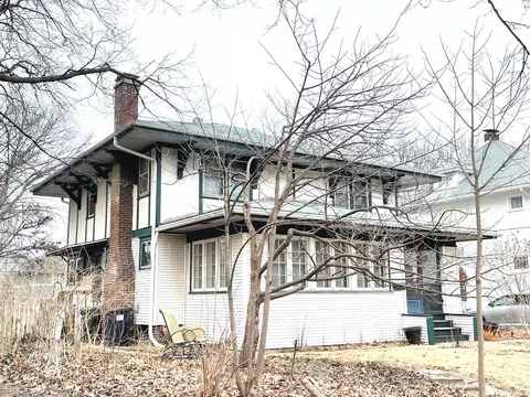 506 W Iowa St, Urbana, IL 61801