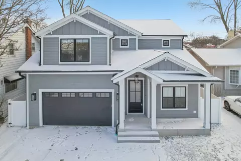 1411 N Dunton Ave, Arlington Heights, IL 60004
