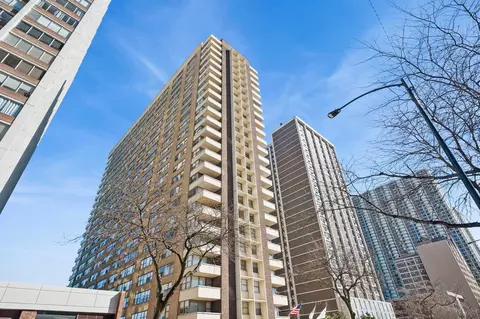 6157 N Sheridan Rd #6K, Chicago, IL 60660