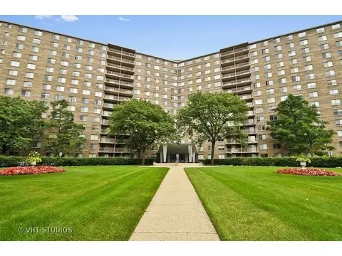 7141 N Kedzie Ave #904, Chicago, IL 60645