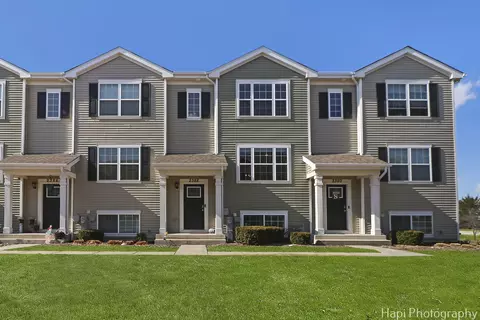 2388 Alison Ave, Pingree Grove, IL 60140