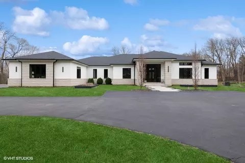 89 Meadow Hill Rd, Barrington Hills, IL 60010