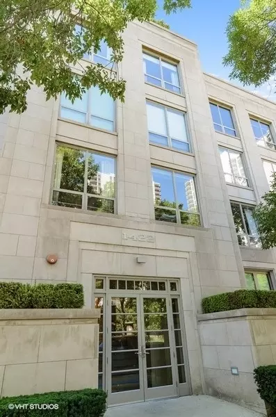 1422 N La Salle Dr #402, Chicago, IL 60610