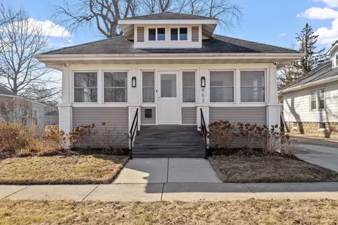 953 E North St, Morris, IL 60450