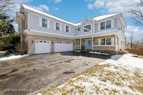 723 E Hintz Rd, Arlington Heights, IL 60004
