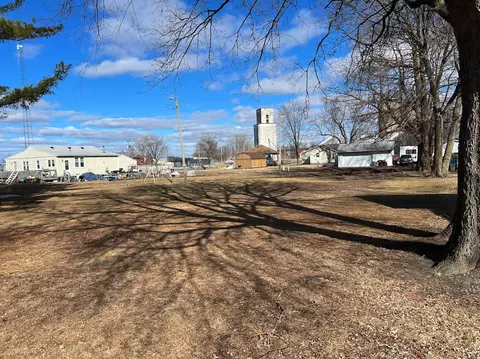 308 W Oliver St, Mansfield, IL 61854