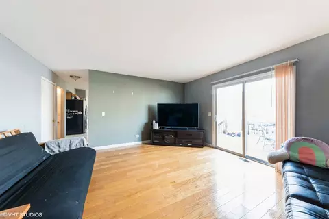 Living - 3711 Willow Crest Dr, Zion, IL 60099 photo 2 of 2