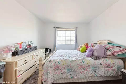 Bedroom - 3711 Willow Crest Dr, Zion, IL 60099 photo 3 of 3
