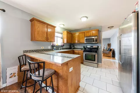 Kitchen - 3711 Willow Crest Dr, Zion, IL 60099 photo 1 of 1