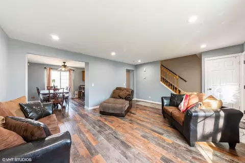 Living - 3711 Willow Crest Dr, Zion, IL 60099 photo 1 of 2