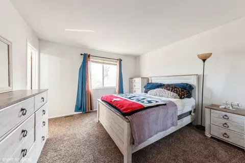 Bedroom - 3711 Willow Crest Dr, Zion, IL 60099 photo 1 of 3