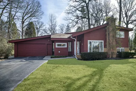 1370 Aitken Dr, Bannockburn, IL 60015