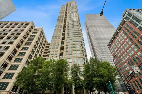 345 N Lasalle St #2507, Chicago, IL 60654
