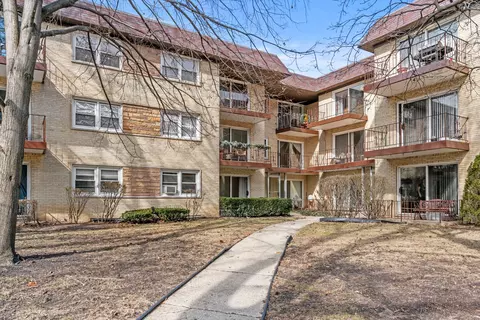 5214 N Delphia Ave #107, Chicago, IL 60656