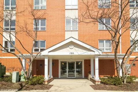 190 N Milwaukee Ave #504, Wheeling, IL 60090