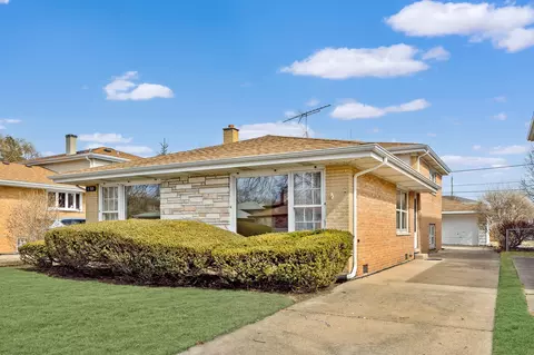 10725 Lamon Ave, Oak Lawn, IL 60453