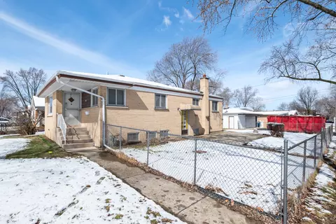 4220 W 125th St, Alsip, IL 60803