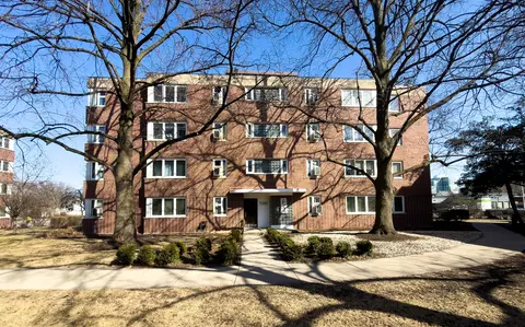 7200 Oak Ave #4NE, River Forest, IL 60305