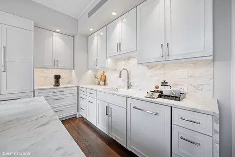 Kitchen - 159 E Walton Pl #16E, Chicago, IL 60611 photo 1 of 7