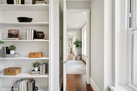 Entry Way - 159 E Walton Pl #16E, Chicago, IL 60611 photo 5 of 7