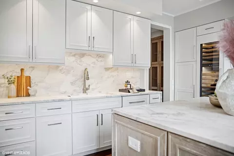 Kitchen - 159 E Walton Pl #16E, Chicago, IL 60611 photo 2 of 7