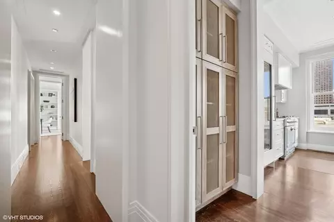 Entry Way - 159 E Walton Pl #16E, Chicago, IL 60611 photo 2 of 7