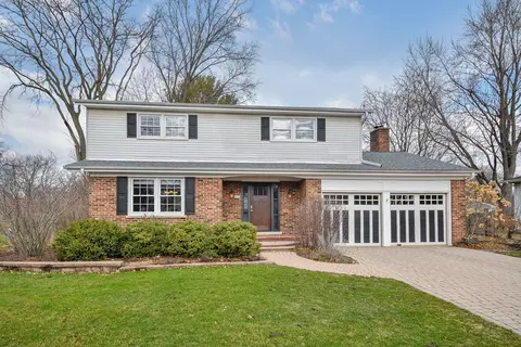 1221 Barbara Ct, Naperville, IL 60540