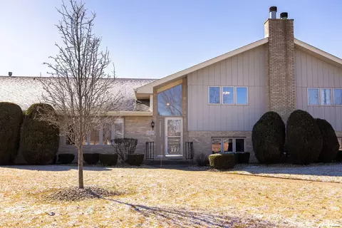 11029 Louetta Ln, Orland Park, IL 60467