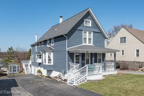 324 Maple Ave, Downers Grove, IL 60515