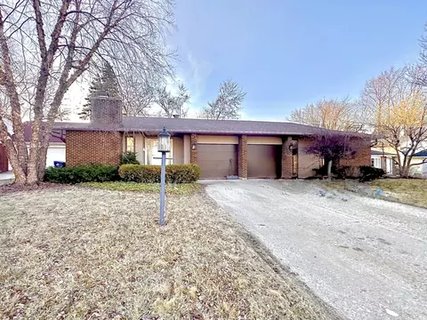 400 N Pioneer Rd, Waukegan, IL 60085