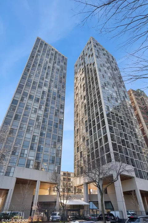345 W Fullerton Pkwy #1006, Chicago, IL 60614